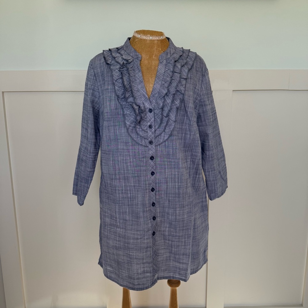 Sweet Magnolia Chambray Blouse LARGE Blue‎ Ruffle Front Button Down Cotton - Picture 2 of 9